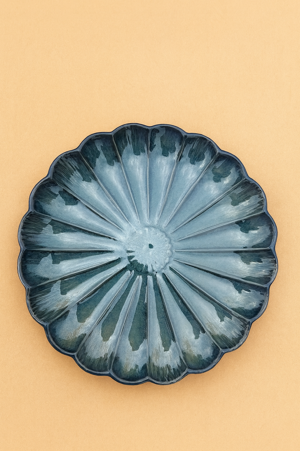 Trays, Platters and Serve Ware